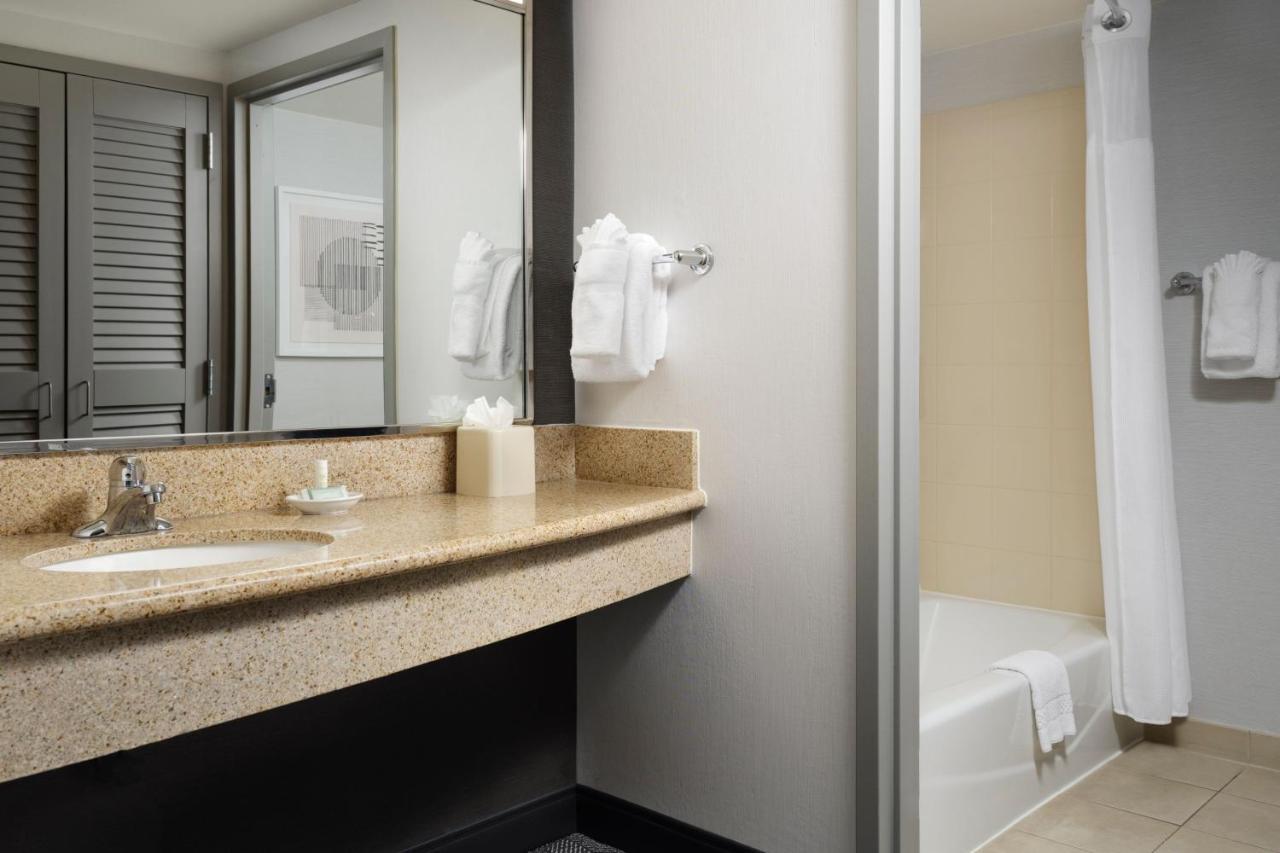 Courtyard By Marriott Capitol Hill/navy Yard 3* Washington