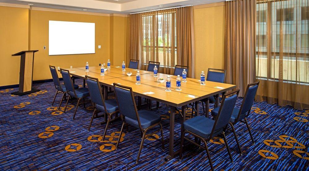 Courtyard By Marriott Capitol Hill/navy Yard 3* Washington
