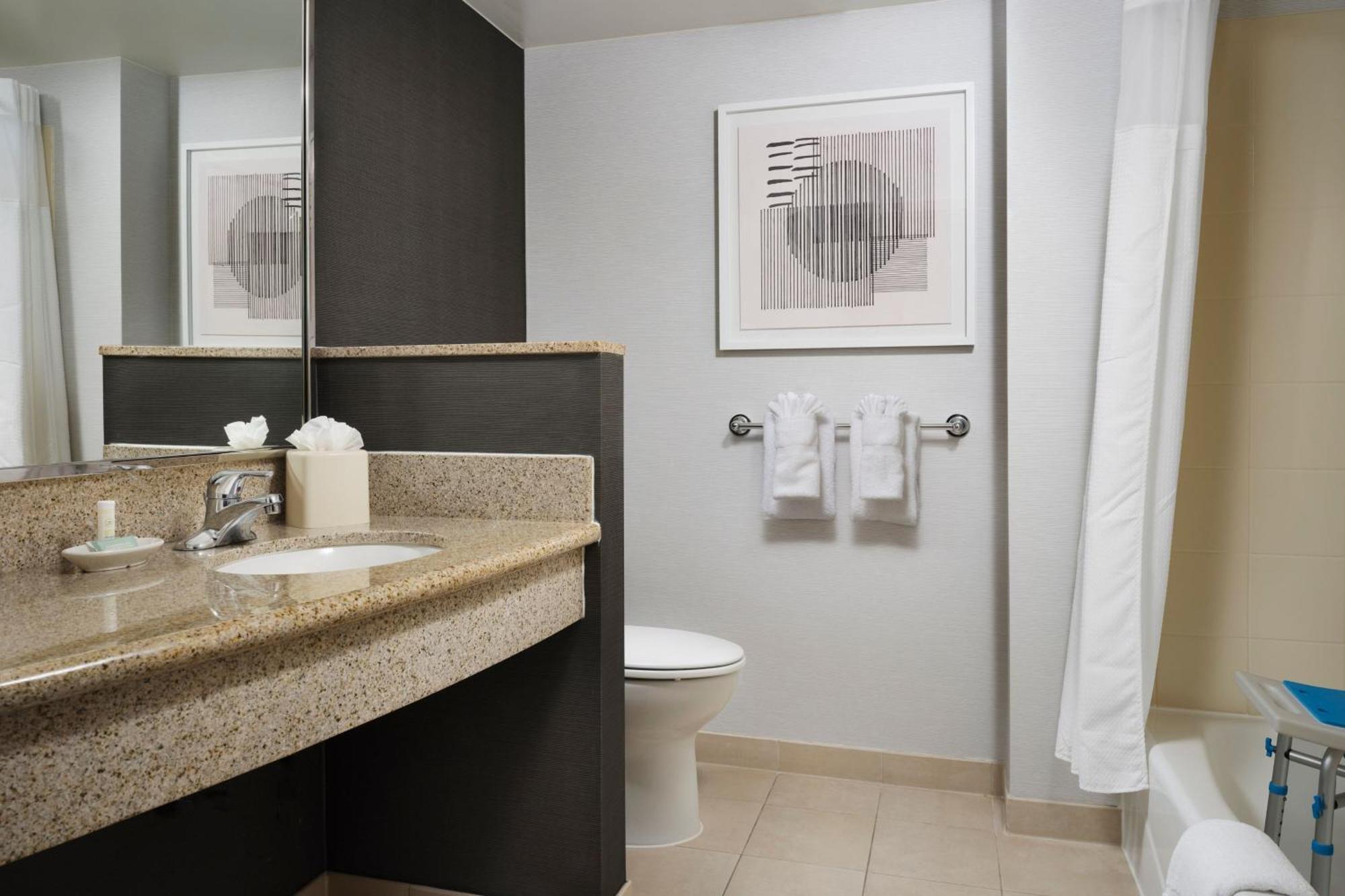 Courtyard By Marriott Capitol Hill/navy Yard Washington